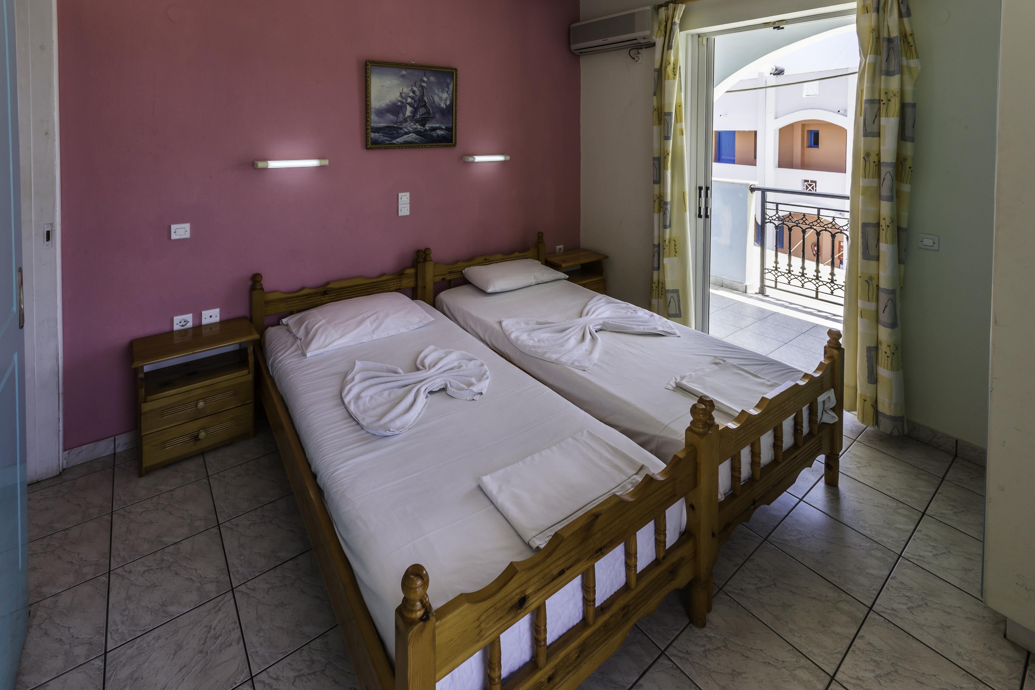 Vossos Hotel Apartments Laganas Buitenkant foto
