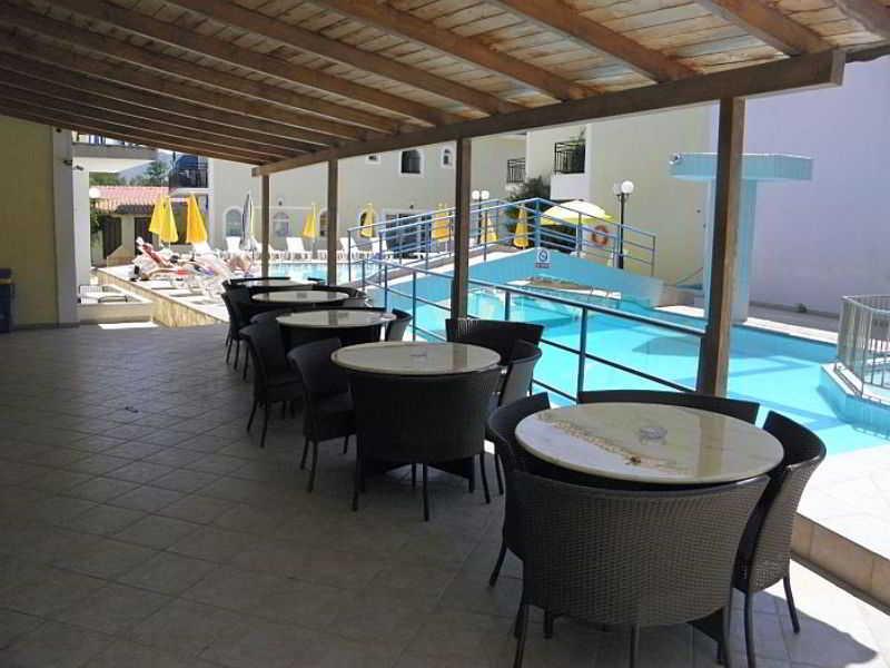 Vossos Hotel Apartments Laganas Buitenkant foto