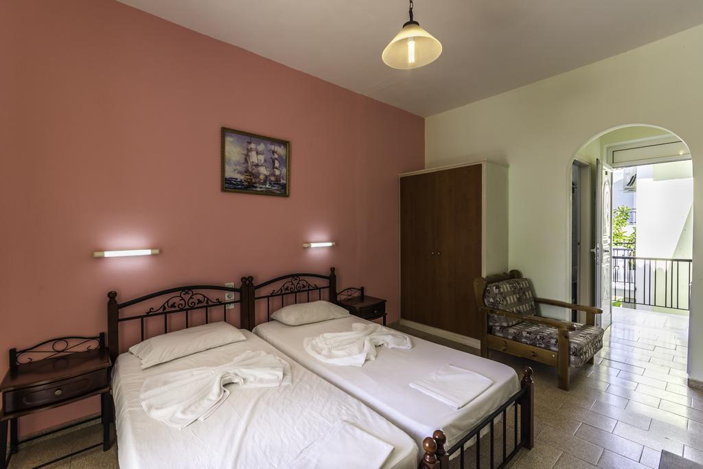 Vossos Hotel Apartments Laganas Buitenkant foto