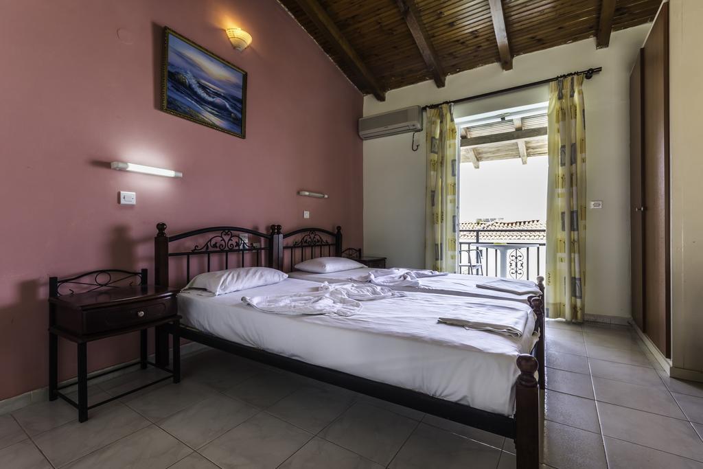 Vossos Hotel Apartments Laganas Buitenkant foto