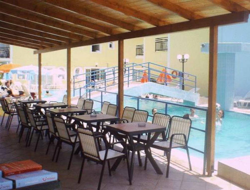 Vossos Hotel Apartments Laganas Buitenkant foto