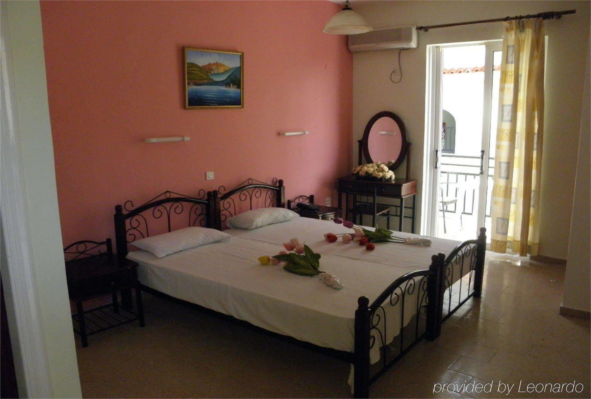Vossos Hotel Apartments Laganas Buitenkant foto
